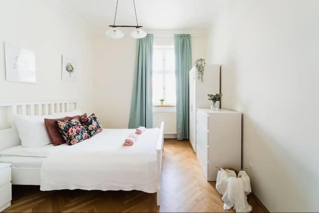 Duze Mieszkanie W Samym Rynku Wrocław Exteriör bild