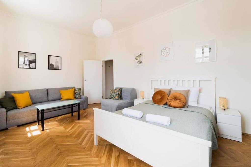 Duze Mieszkanie W Samym Rynku Wrocław Exteriör bild